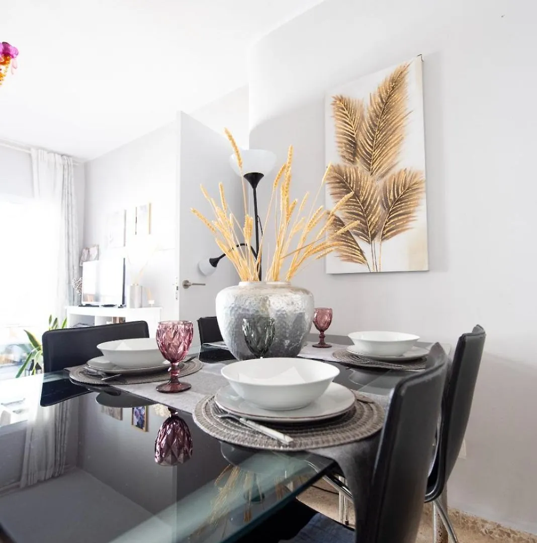 Centric Room In A Cozy Apartment Malaga