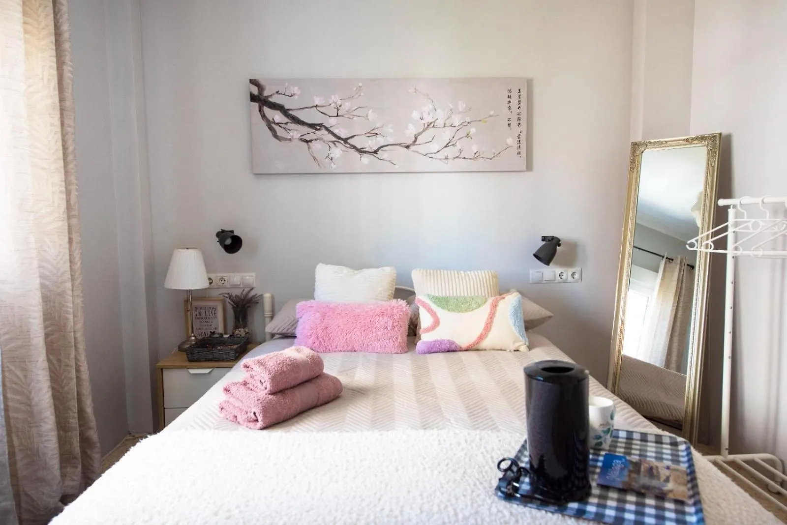 Centric Room In A Cozy Apartment Malaga